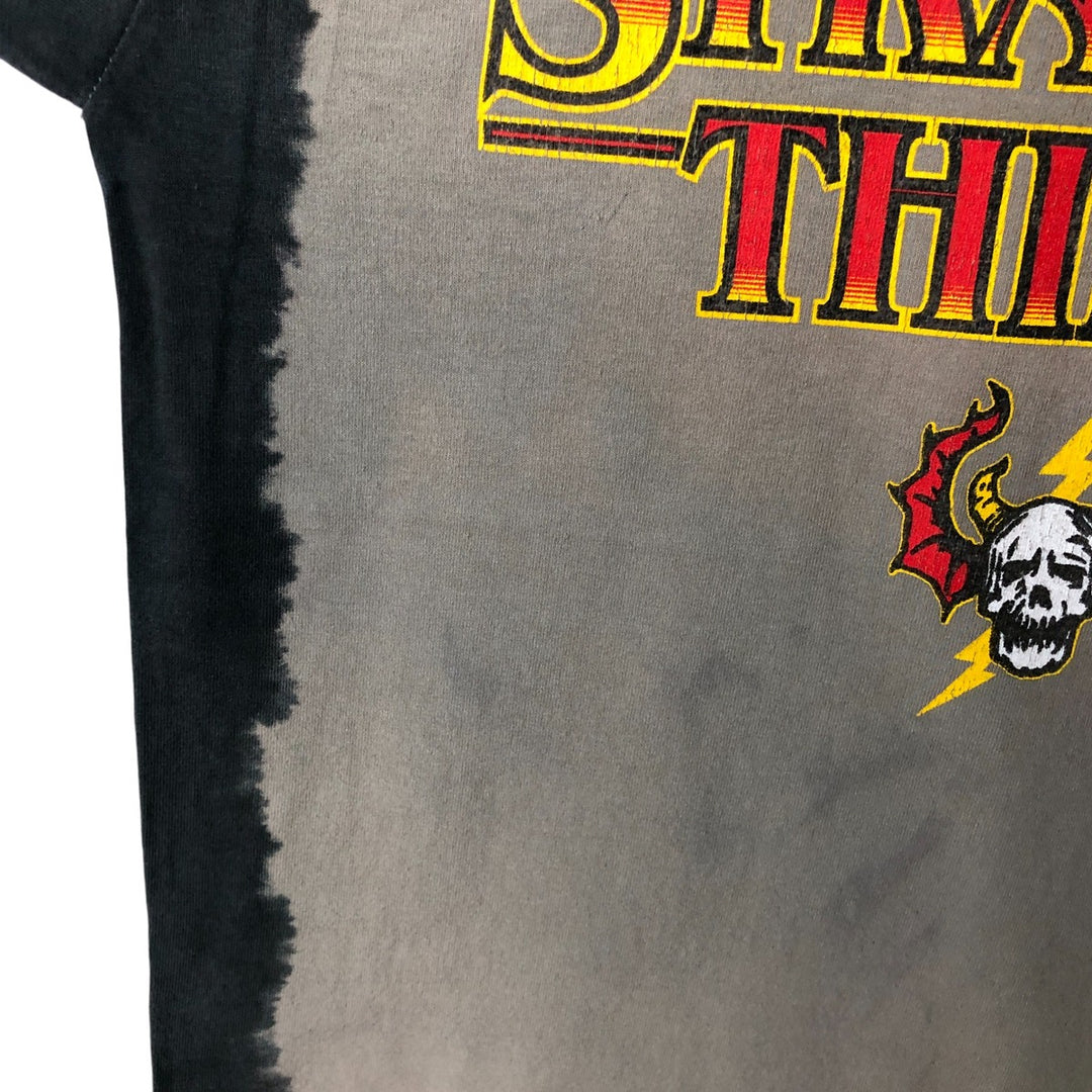 STRANGER THINGS Movie Long Sleeve T-Shirt, Men's Size Medium cotton Khaki type Vintage Second Hand