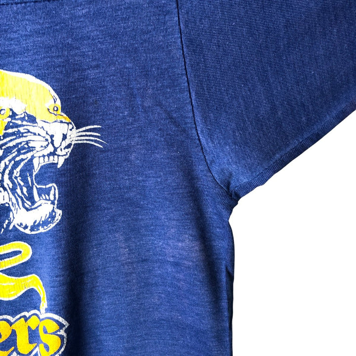 V-neck college football half-sleeve T-shirt, men's size M cotton blue type Vintage Second Hand