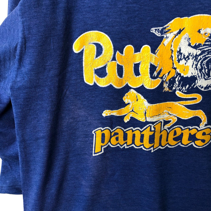 V-neck college football half-sleeve T-shirt, men's size M cotton blue type Vintage Second Hand