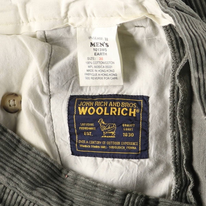 00'S WOOLRICH Two-pleat Corduroy Pants for Men, W35 cotton Khaki type sage green Vintage Second Hand