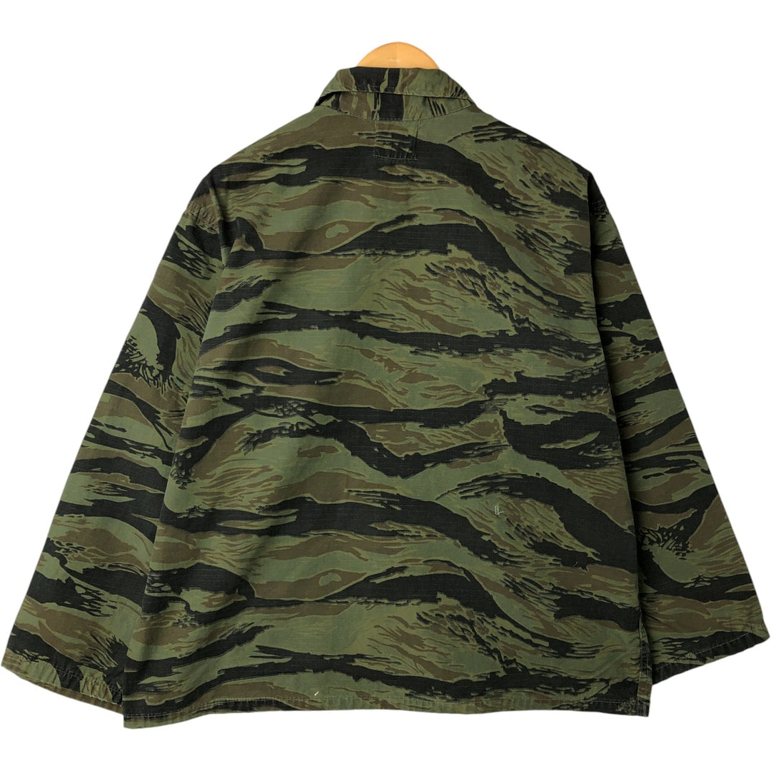 60'S Camo Camouflage Pattern Tiger Stripe Camo Ripstop Hunting Jacket Made in USA Men's Size L Vintage cotton Khaki type Vintage Second Hand