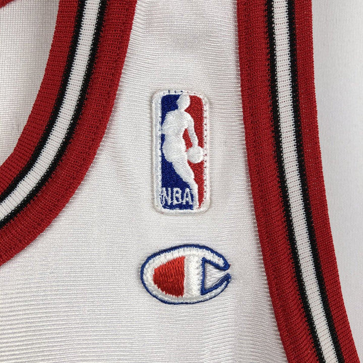 Champion Authentic Athletic Apparel NBA Chicago Bulls Game Shirt Replica Uniform (Men's XL equivalent) - 2000s polyester white type Vintage Second Hand