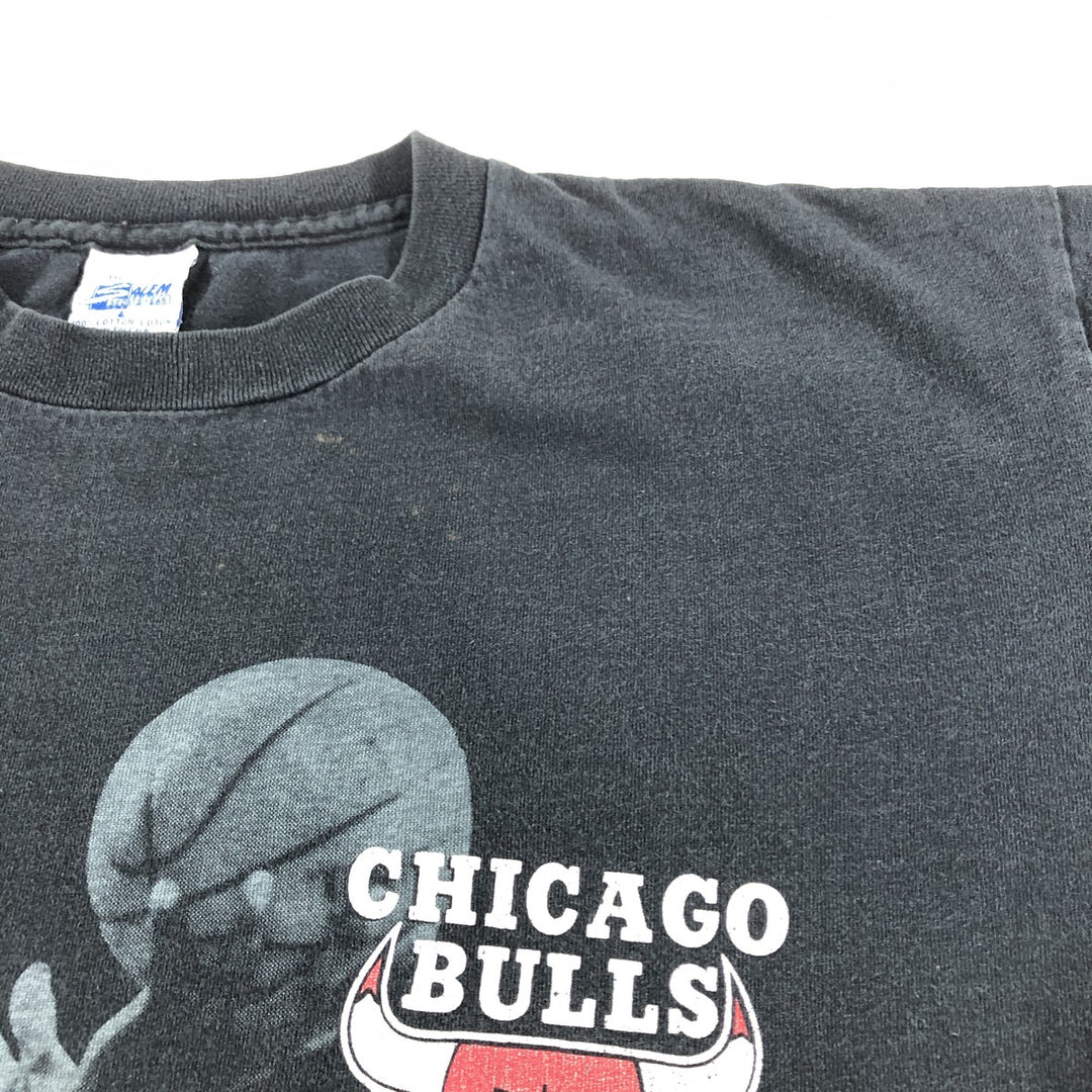 90'S SALEM SPORTSWEAR NBA CHICAGO BULLS Chicago Bulls sports print T-shirt made in USA, men's size L, vintage cotton black type Vintage Second Hand