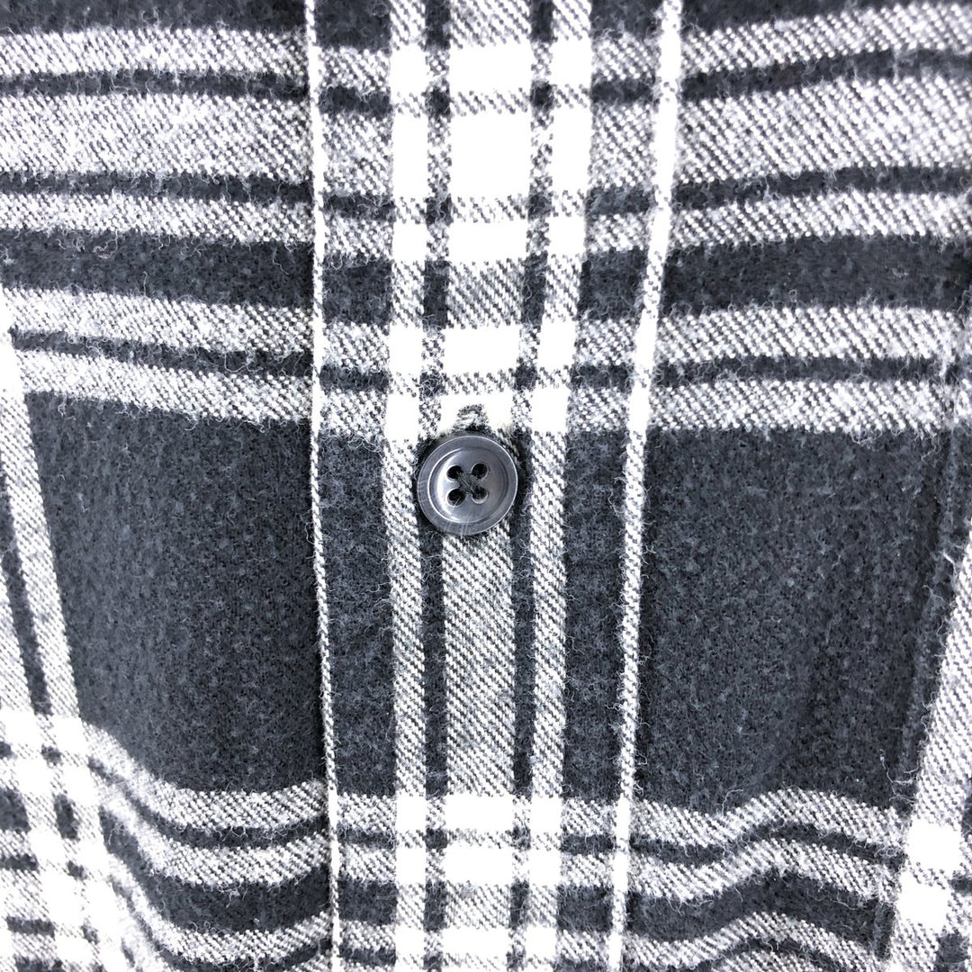 00'S LLBean TRADITIONAL FIT long sleeve button down light flannel check shirt, men's XL size cotton black type Vintage Second Hand
