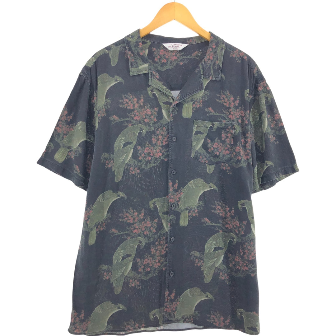 VINTAGE Re-mastered Japanese pattern box shirt, short sleeve, open collar, viscose shirt, men's XL size Viscose black type Vintage Second Hand