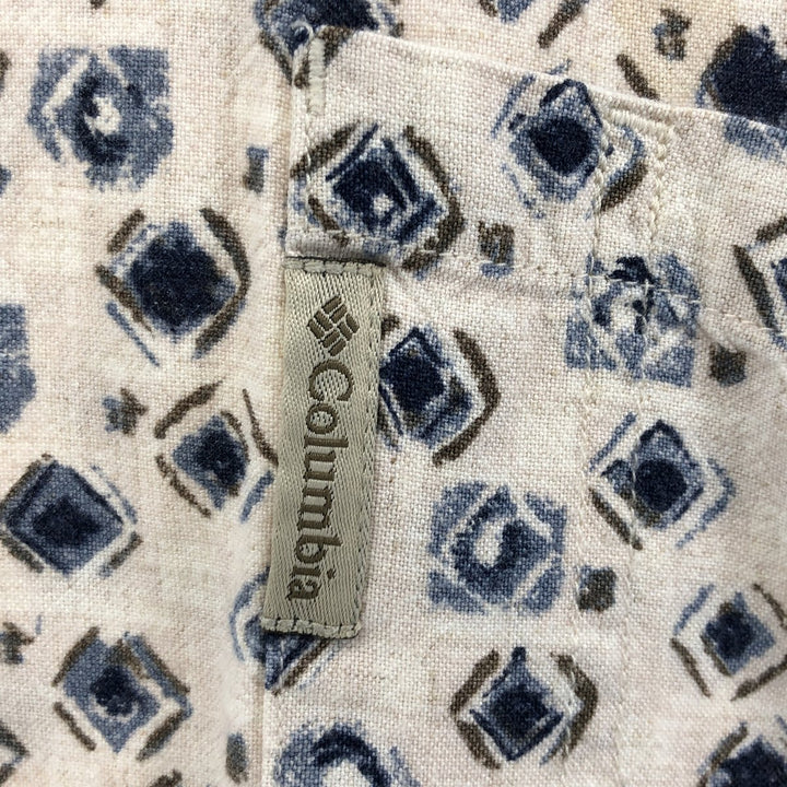 90'S Columbia all-over print short-sleeve rayon shirt, made in Sri Lanka, size L, men's size L, vintage Viscose rayon pale white type Vintage Second Hand