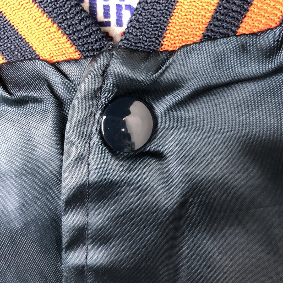 Vintage 80s-90'S Chalk Line NFL Chicago Bears Padded Nylon Stadium Jacket, Award Winning, Made in USA Nylon navy blue type Vintage Second Hand