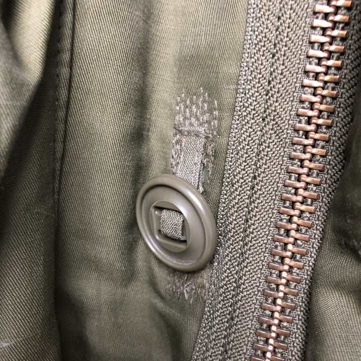 Canadian Army ECW Hooded Military Combat Jacket, Combat Parka, Reg Medium, Size 5, Men's Medium Nylon Khaki type Vintage Second Hand