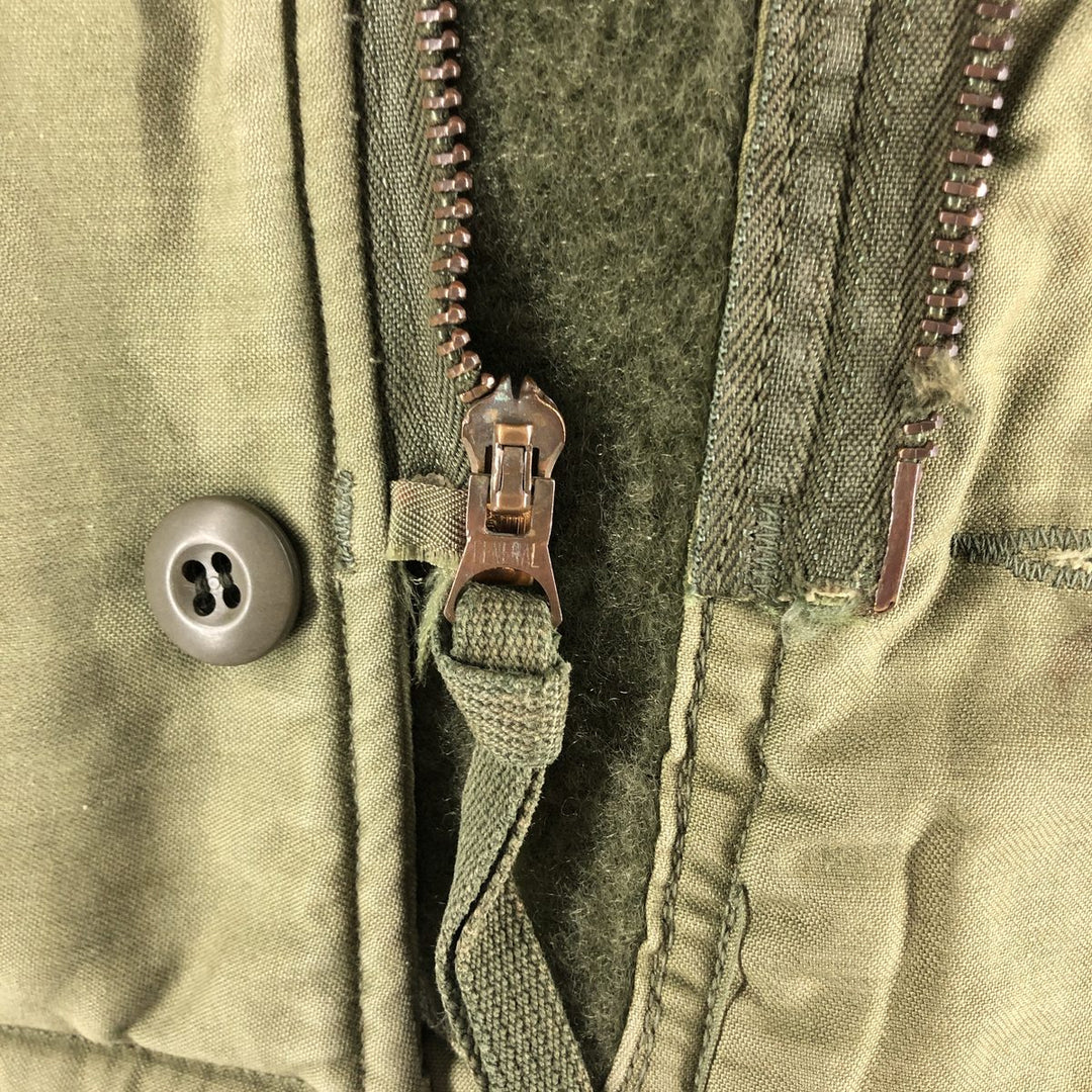 Authentic 1970'S US Navy Cold Weather Permeable A-2 Deck Jacket, Men's Size L, Vintage unclear Khaki type Vintage Second Hand