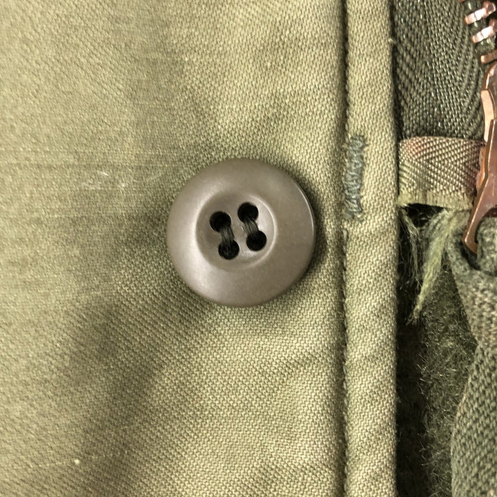 Authentic 1970'S US Navy Cold Weather Permeable A-2 Deck Jacket, Men's Size L, Vintage unclear Khaki type Vintage Second Hand