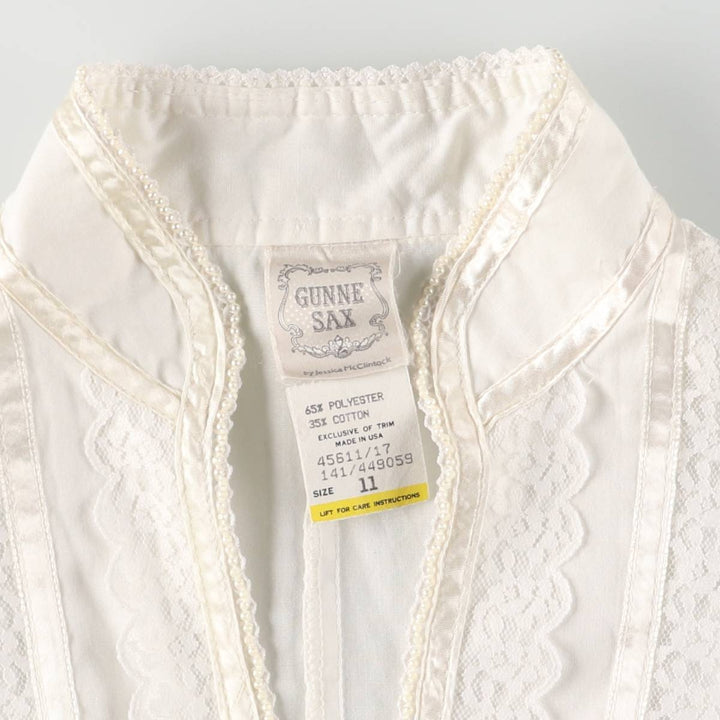 Vintage 1970'S Gunne Sax stand-collar, ruffled, three-quarter sleeve blouse, made in the USA, size S, women's. polyester white type Vintage Second Hand