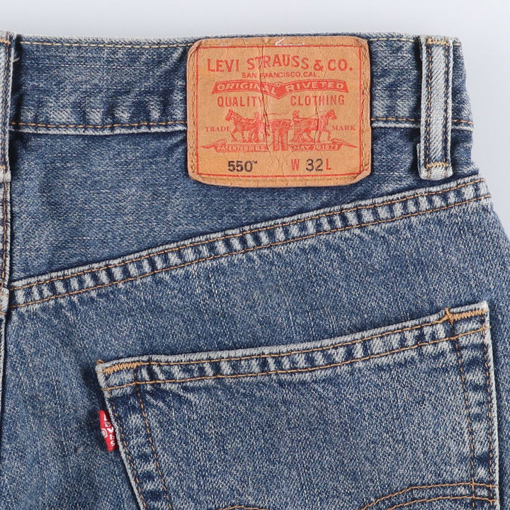 Levi's 550 denim shorts, short pants for men, size W32 cotton blue type Vintage Second Hand