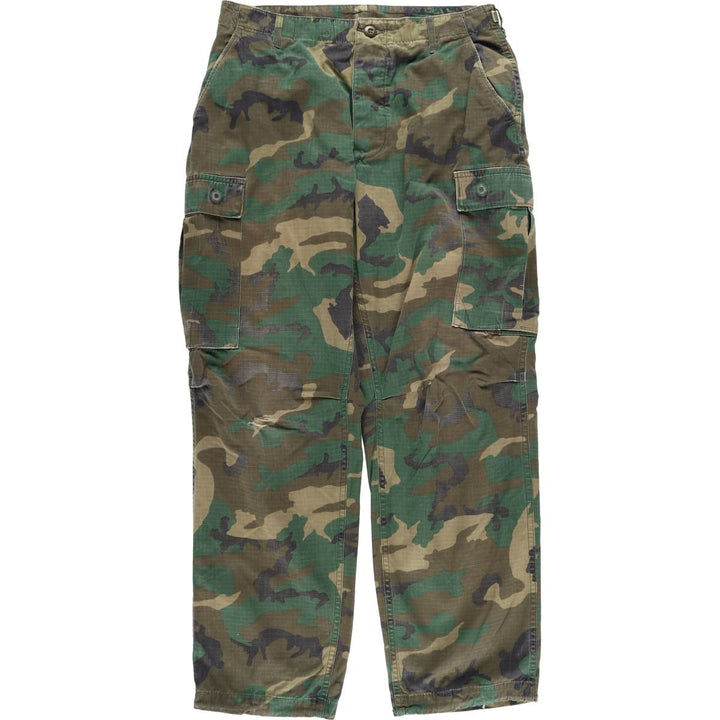 80'S US military genuine camouflage Pattern ERDL green leaf camo military cargo pants made in USA MEDIUM men's w33 equivalent vintage cotton green type Vintage Second Hand