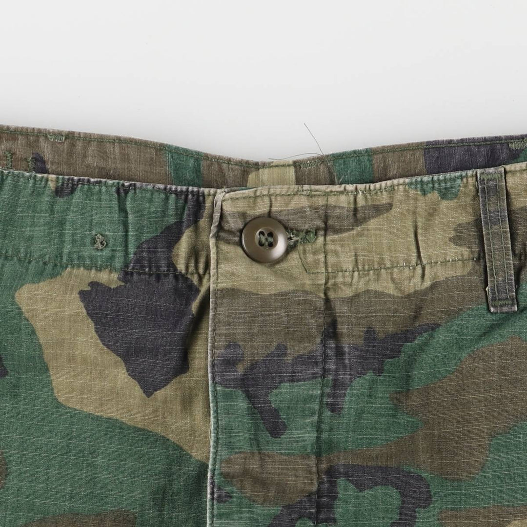 80'S US military genuine camouflage Pattern ERDL green leaf camo military cargo pants made in USA MEDIUM men's w33 equivalent vintage cotton green type Vintage Second Hand