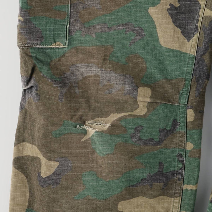 80'S US military genuine camouflage Pattern ERDL green leaf camo military cargo pants made in USA MEDIUM men's w33 equivalent vintage cotton green type Vintage Second Hand