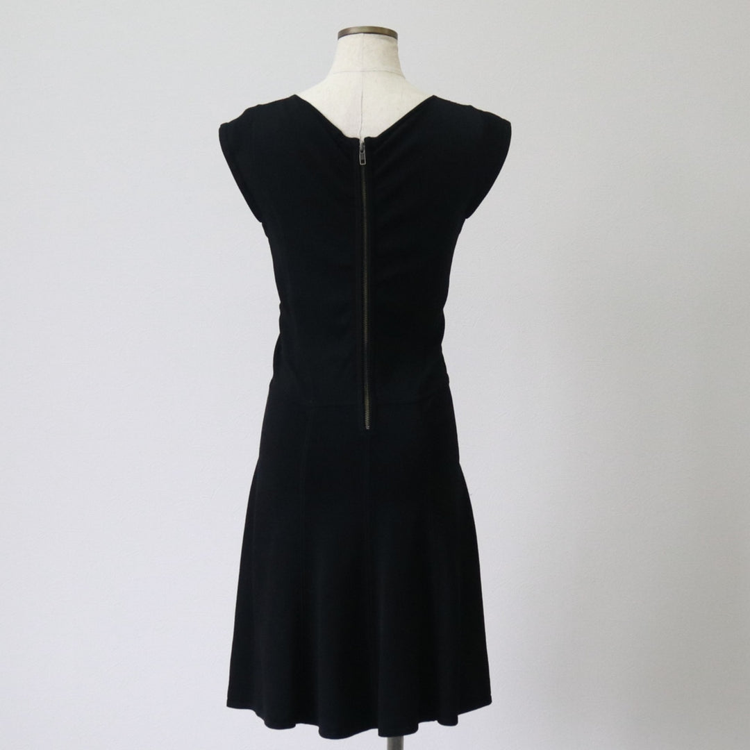 FRENCH CONNECTION V-neck sleeveless dress, women's size M Viscose black type Vintage Second Hand