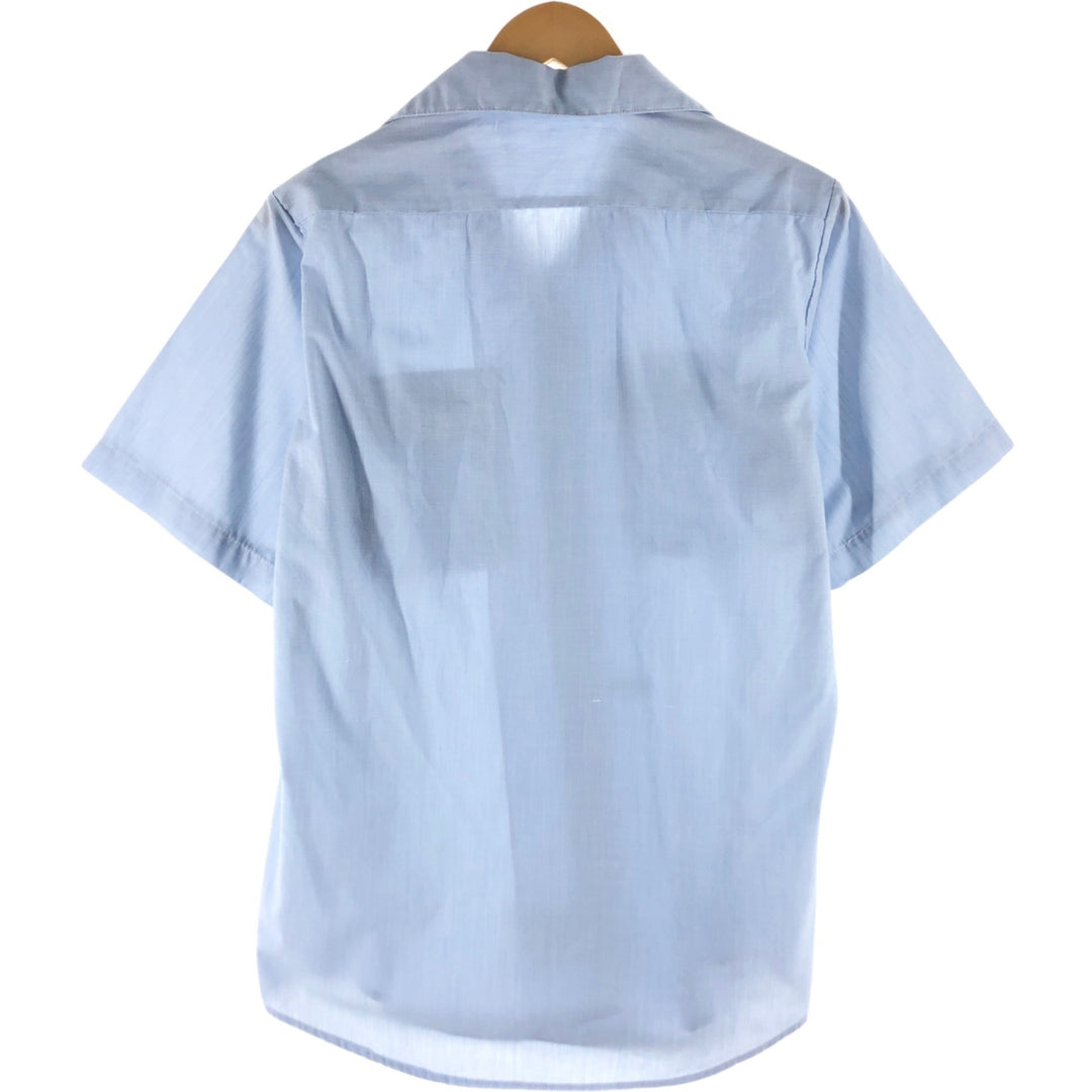 Open collar short sleeve military shirt made in USA, men's size M polyester Blue type light blue Vintage Second Hand
