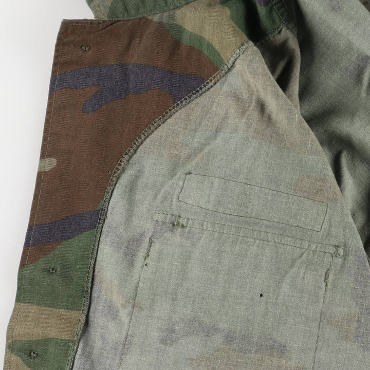 80'S US Military Genuine Camouflage Pattern Woodland Camo BDU Military Jacket Made in USA MEDIUM-XX-SHORT Men's M Size Vintage cotton Khaki type Vintage Second Hand