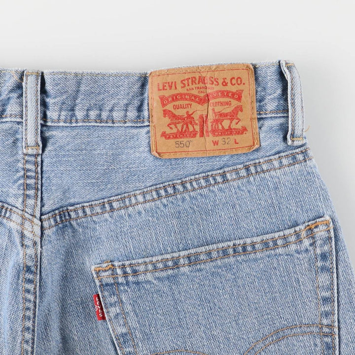 Levi's 550 denim shorts, short pants for men, size W32 cotton blue type Vintage Second Hand