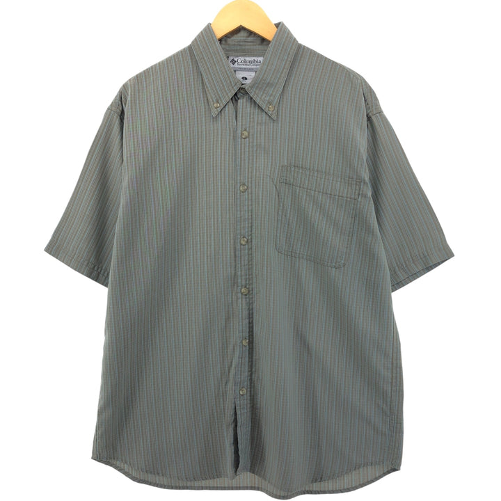 Columbia Sportswear Company Short Sleeve Button Down Check Shirt Men's Size L Rayon Khaki type sage green Vintage Second Hand
