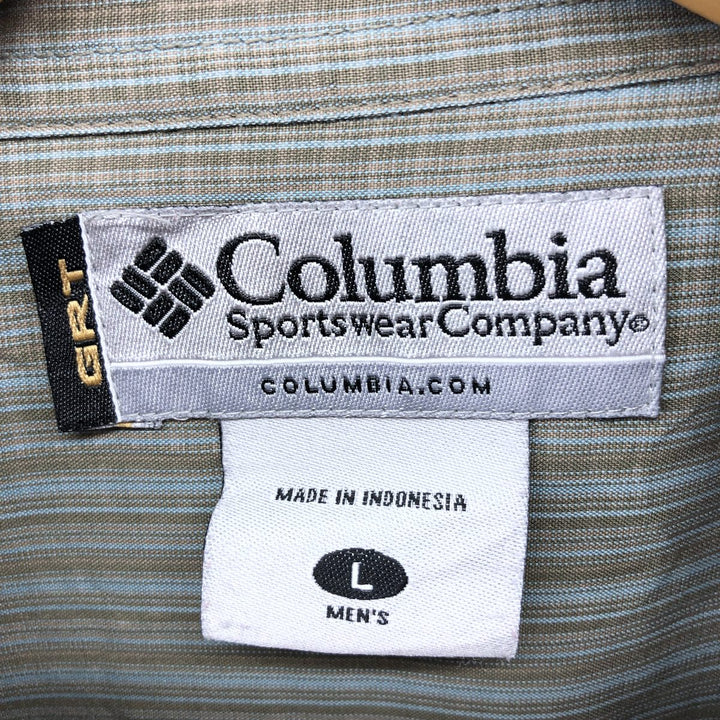 Columbia Sportswear Company Short Sleeve Button Down Check Shirt Men's Size L Rayon Khaki type sage green Vintage Second Hand