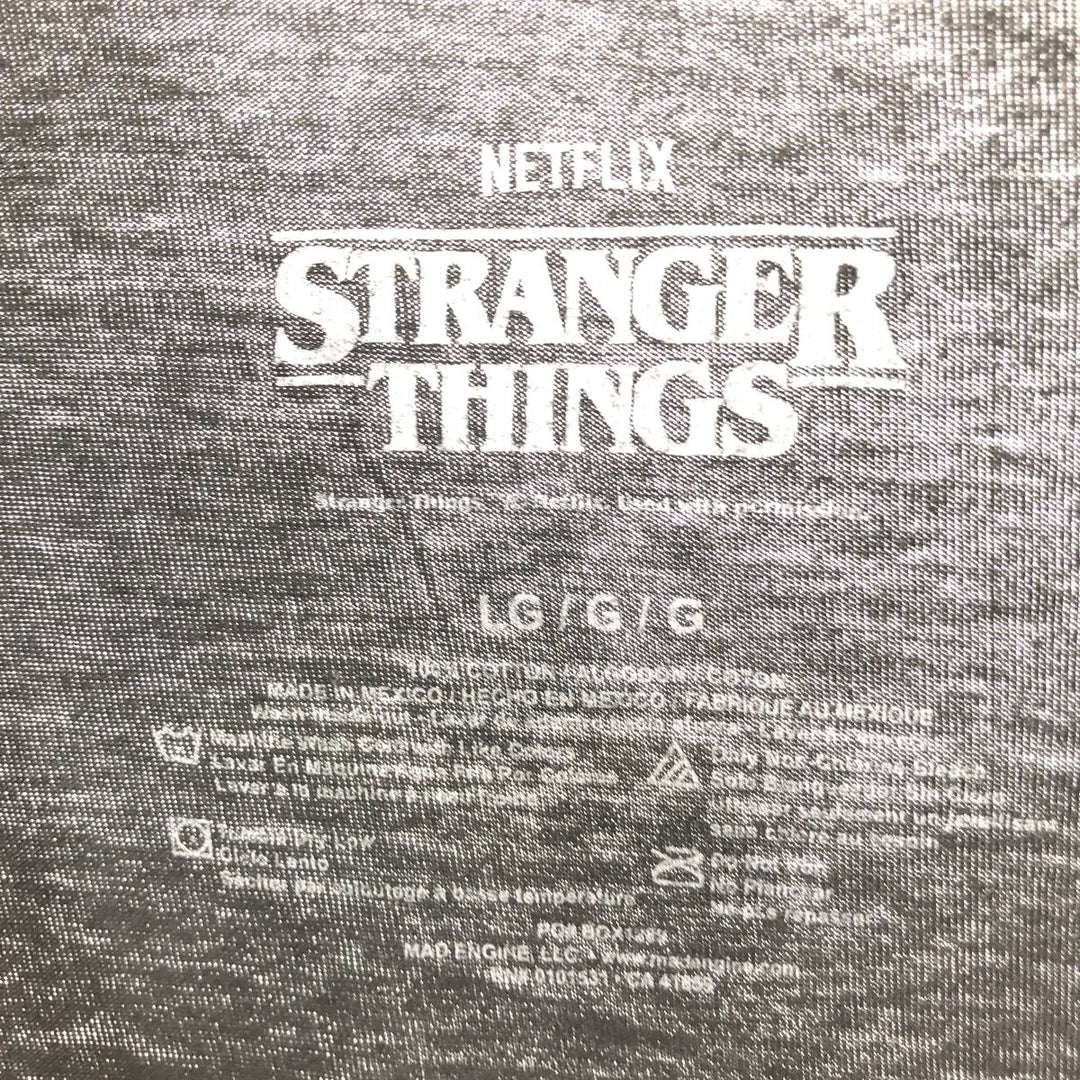 STRANGER THINGS Stranger Things Movie T-shirt Men's L size cotton black type Vintage Second Hand