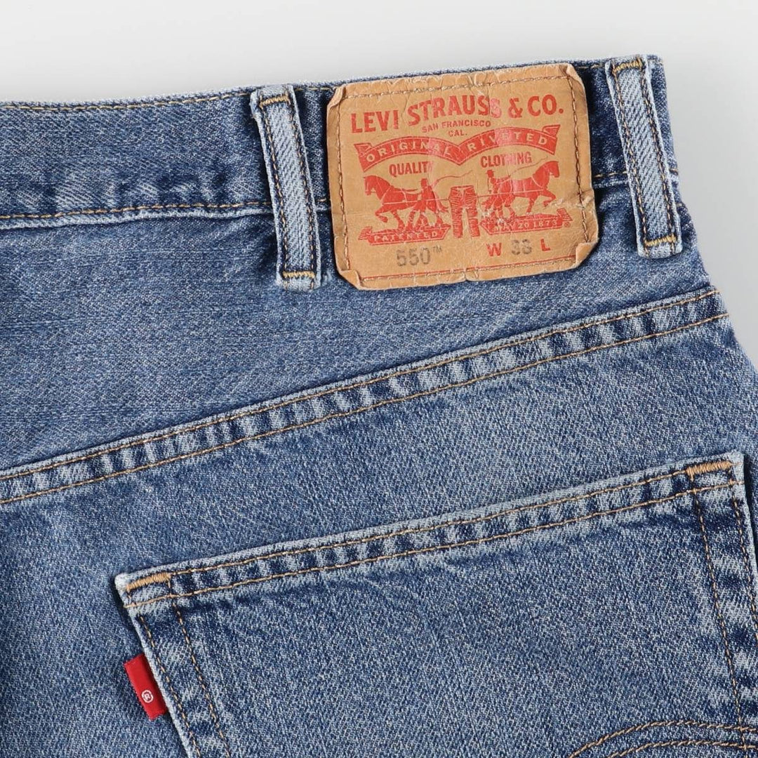 Levi's 550 denim shorts, short pants for men, size W37 cotton blue type Vintage Second Hand
