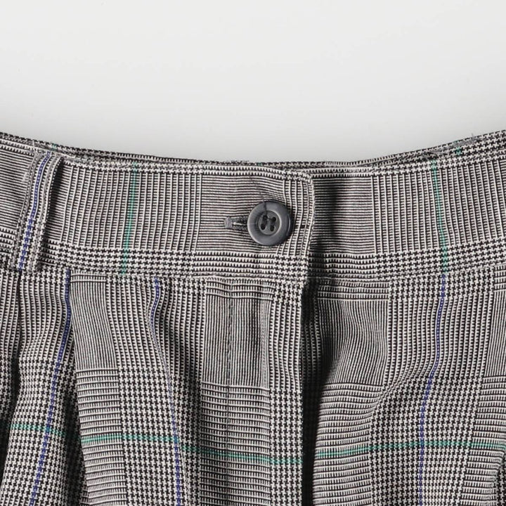 Karen Scott Gun Club Check Three-pleat Shorts, Women's L (w27) polyester black type Vintage Second Hand