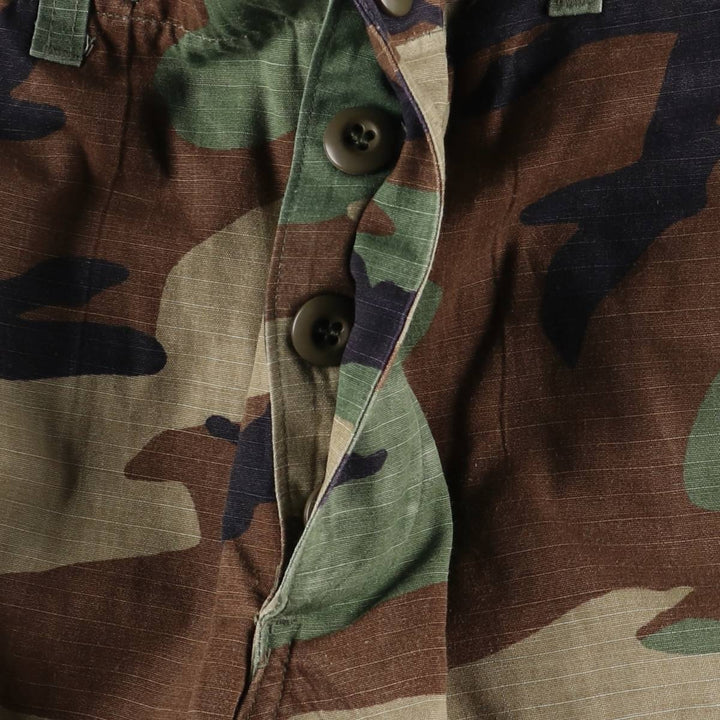 90'S US Military Camouflage Woodland Camo Military Cargo Pants, Made in USA, Small-X Short, Men's, Size W30, Vintage Nylon Khaki type Vintage Second Hand