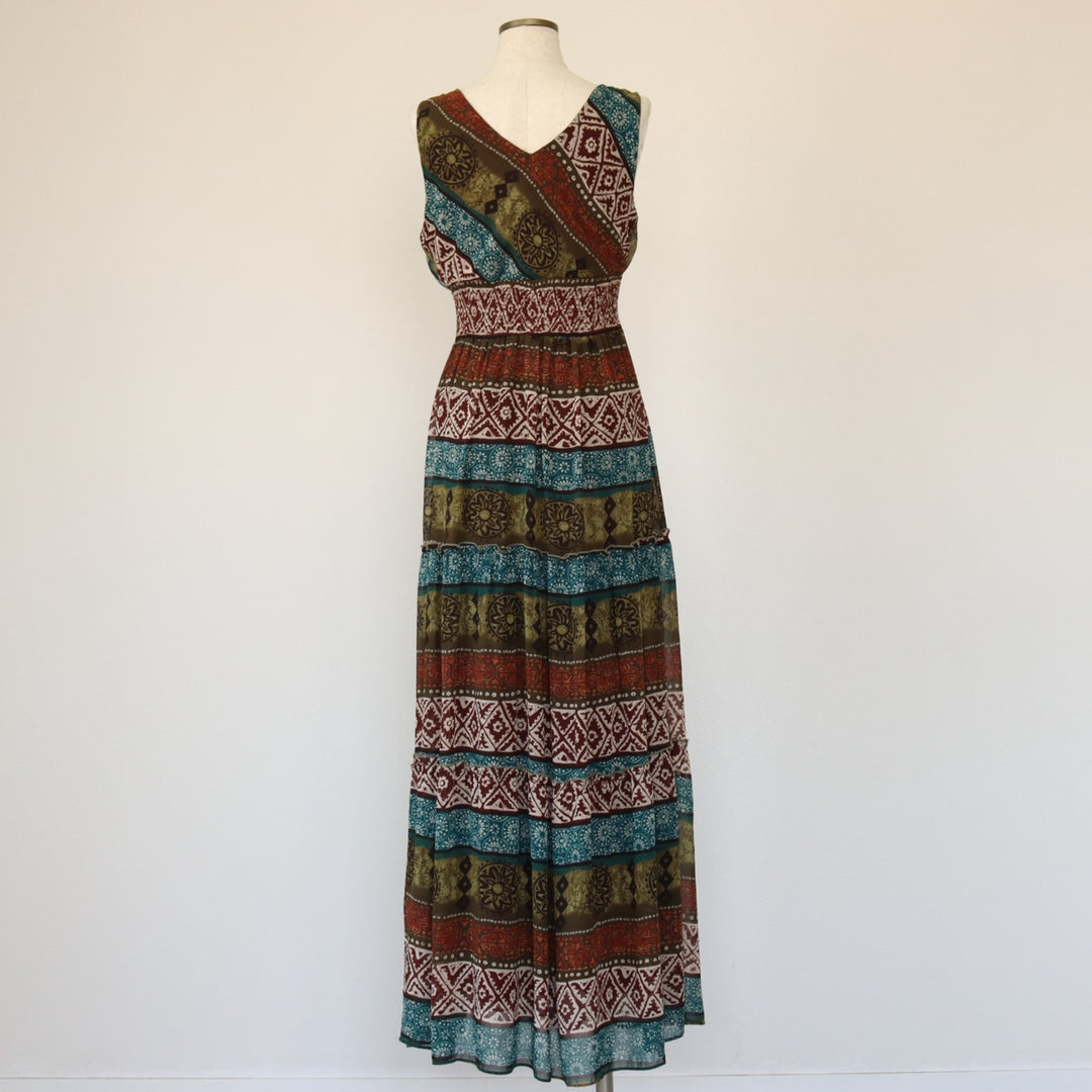 ROZ ALI All-over ethnic pattern tiered V-neck maxi length sleeveless dress for women, size S polyester brown type Vintage Second Hand