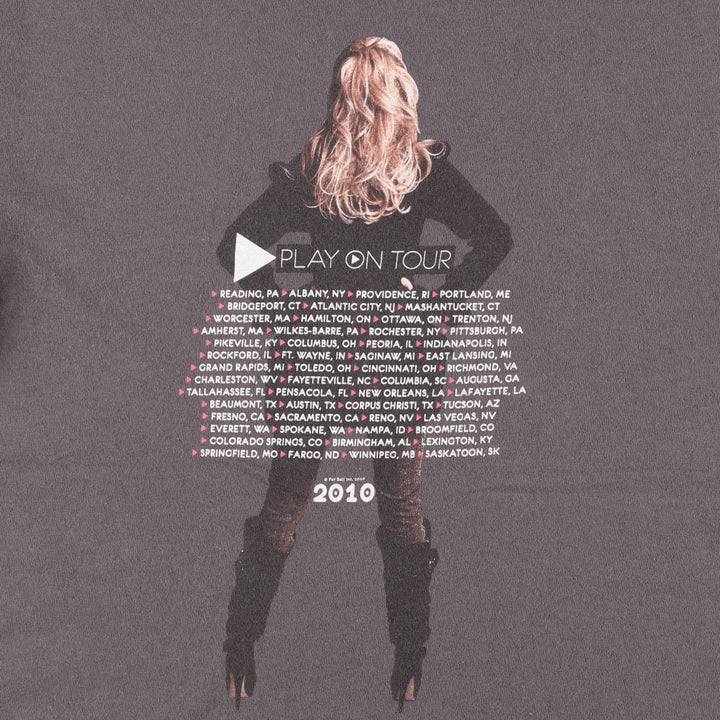 Gildan Carrie Underwood Band T-Shirt, Men's Size Small cotton gray type Vintage Second Hand