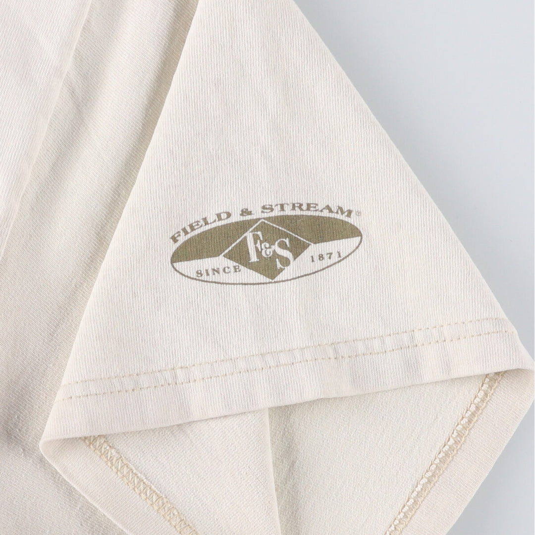 FIELD and STREAM Printed T-Shirt, Made in USA, Men's Size L cotton pale white type Vintage Second Hand