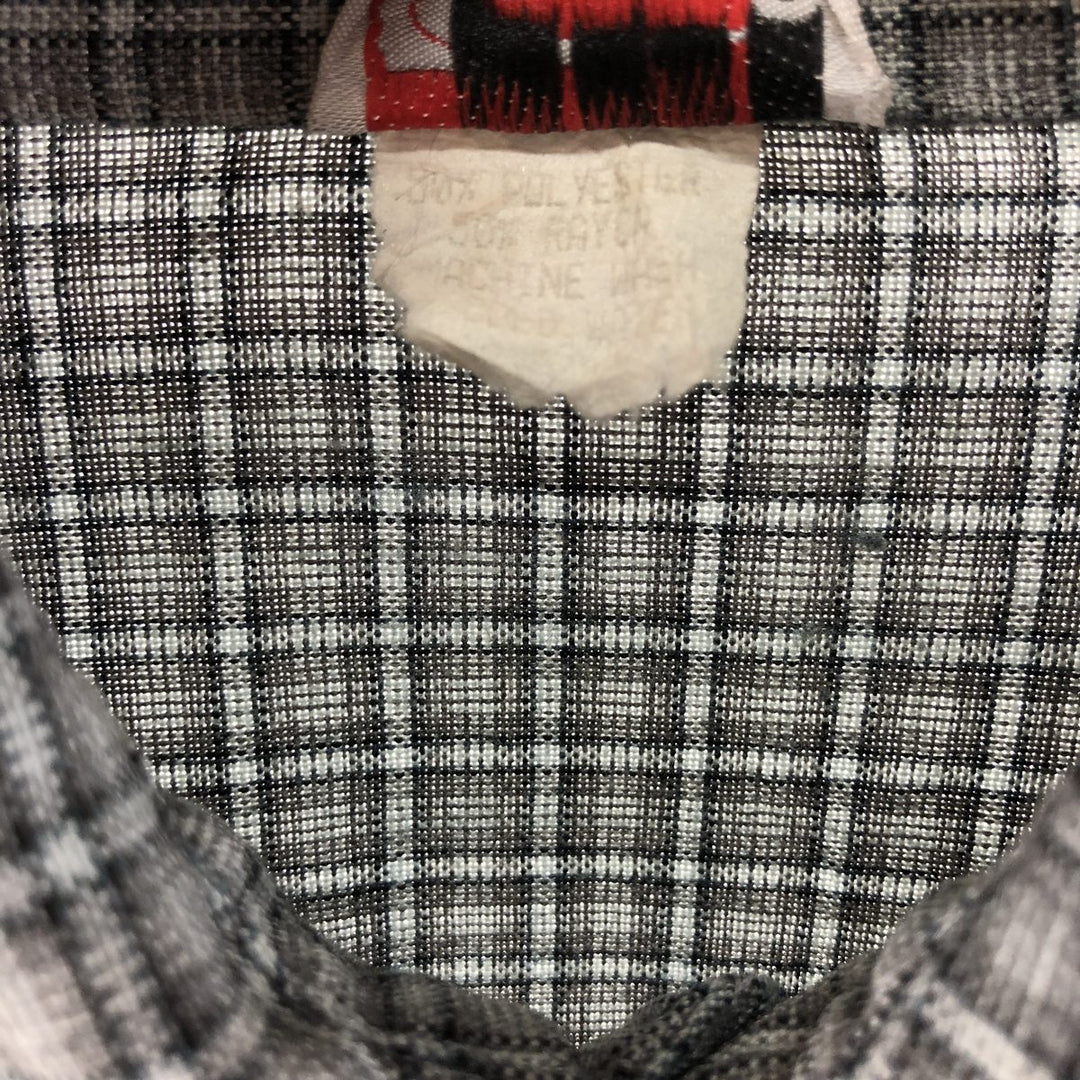 Momo Check Pattern Short Sleeve Polyester/Rayon Box Shirt, Made in USA, Men's XL, Vintage polyester gray type Vintage Second Hand