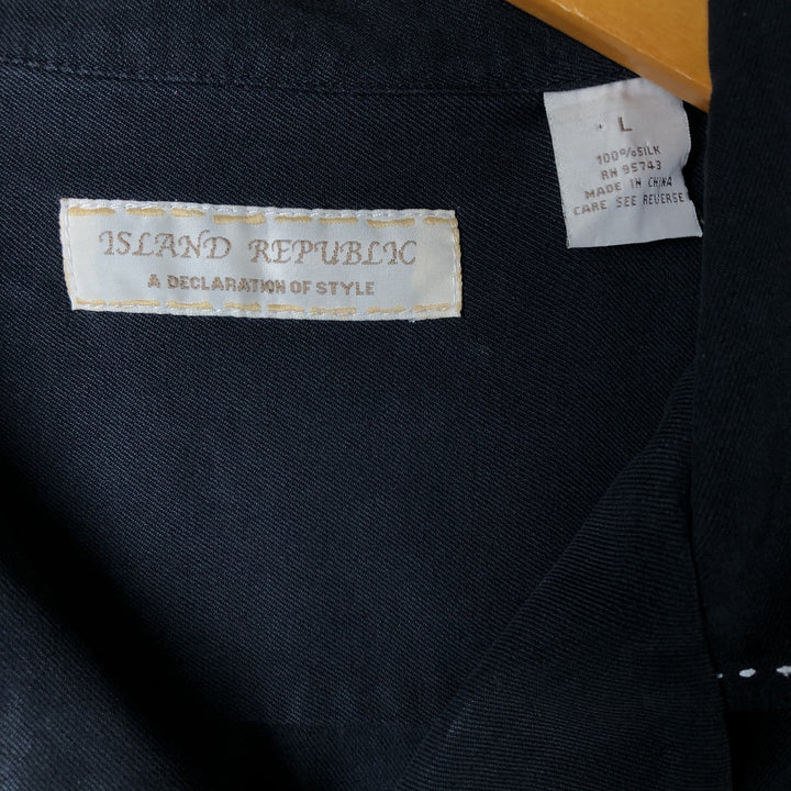 ISLAND REPUBLIC Short Sleeve Open Collar Silk Box Shirt, Men's Size L silk black type Vintage Second Hand