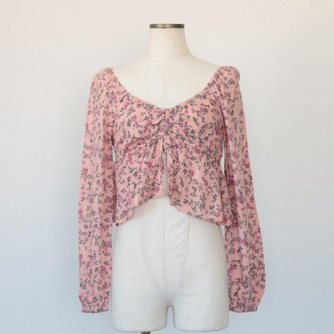 JOLIE and JOY All-Over Floral Print Ballet Neck Cropped Long Sleeve Pullover Blouse, Women's Size Small Rayon pink type Vintage Second Hand