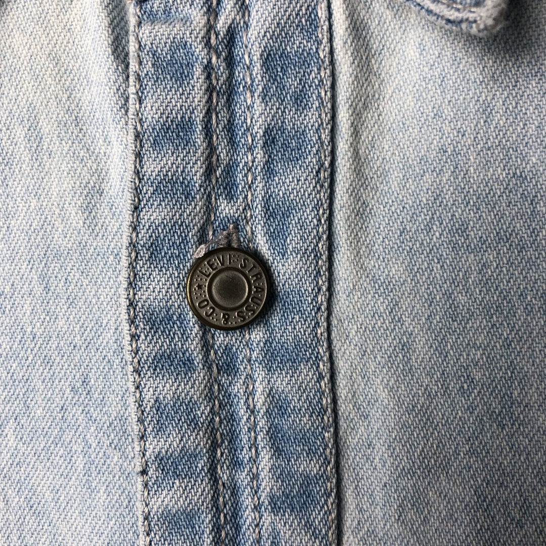 90'S Levi's Long Sleeve Denim Shirt, Men's Size L, Vintage cotton Blue type light blue Vintage Second Hand