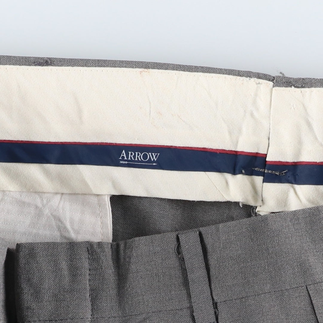 90'S - Vintage Arrow Reg. Fit Two-Pleated Slacks, Made in USA, Men's Size 34 (approx.) polyester gray type Vintage Second Hand