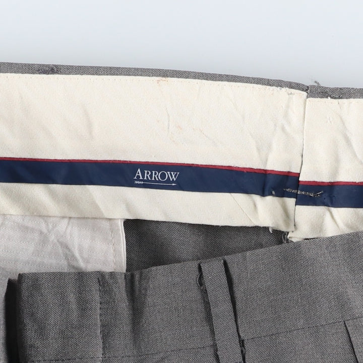 90'S - Vintage Arrow Reg. Fit Two-Pleated Slacks, Made in USA, Men's Size 34 (approx.) polyester gray type Vintage Second Hand