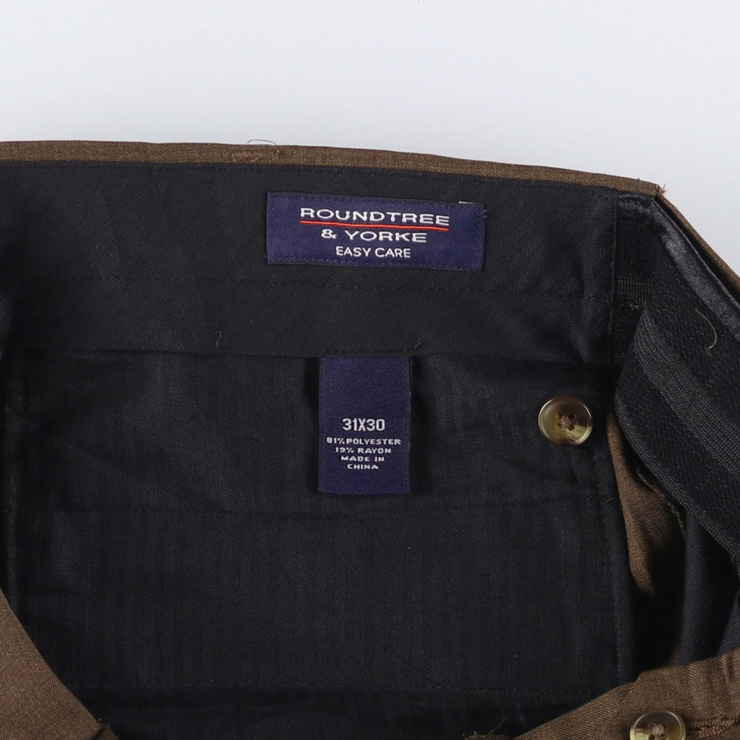 ROUNDTREE and YORKE Men's Two-Pleated Slacks (Size W33) polyester brown type Vintage Second Hand