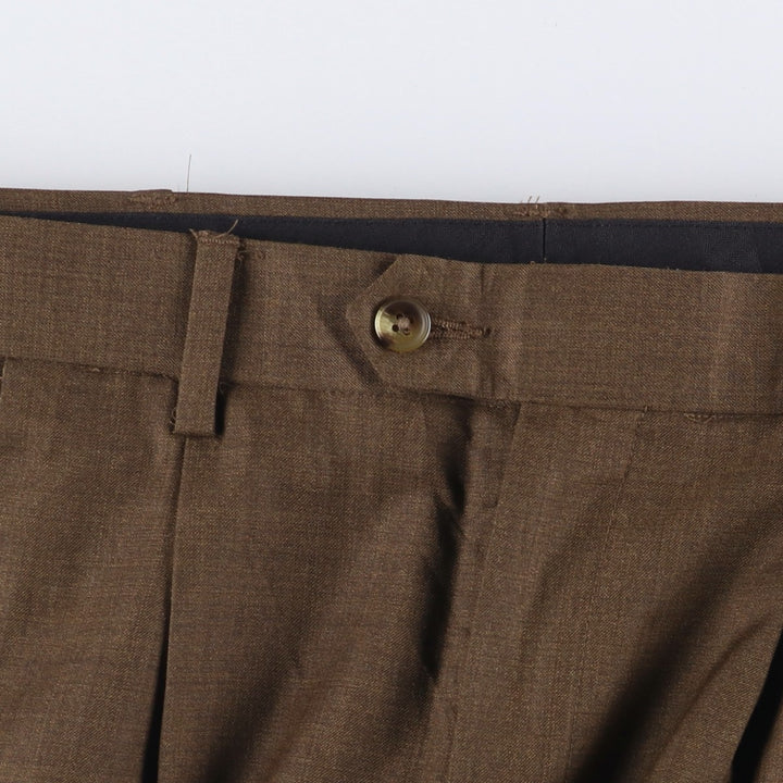 ROUNDTREE and YORKE Men's Two-Pleated Slacks (Size W33) polyester brown type Vintage Second Hand