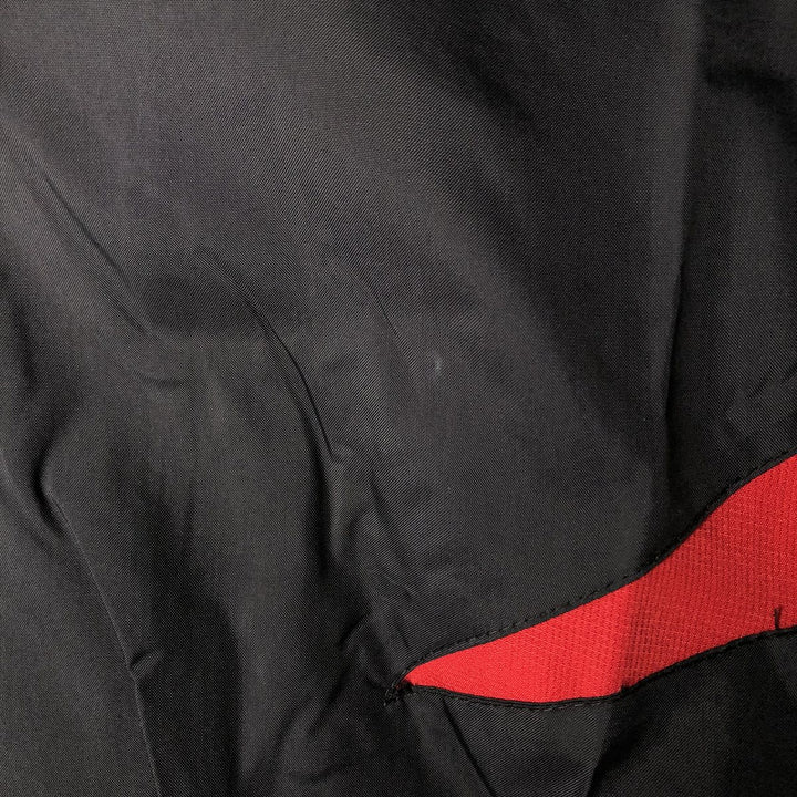 2000'S Umbro Back Logo Nylon Jacket, Men's Size Small polyamide red type Vintage Second Hand