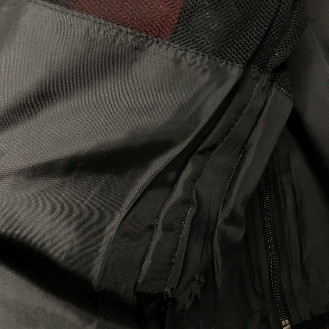 2000'S Umbro Back Logo Nylon Jacket, Men's Size Small polyamide red type Vintage Second Hand