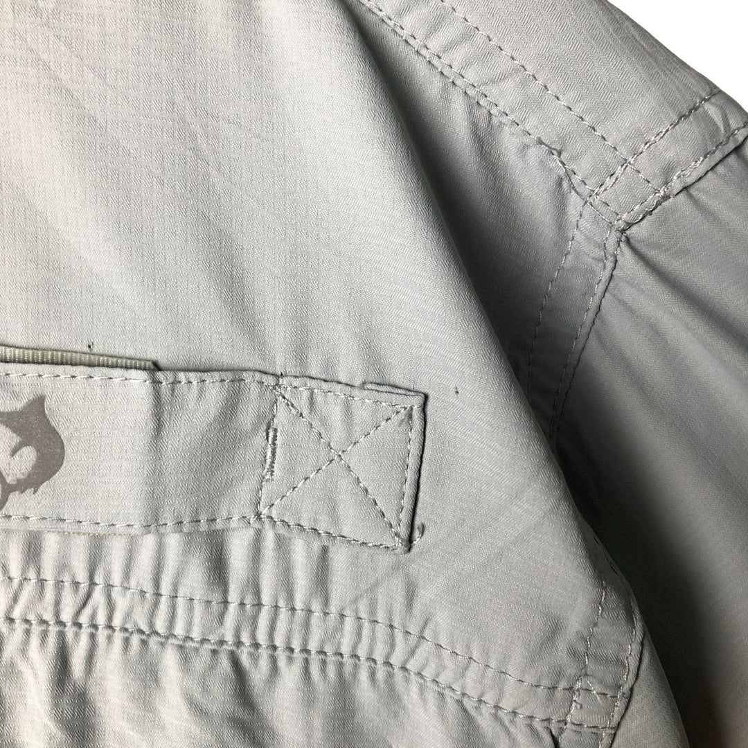 REEL LEGENDS SALTWATER Hidden Button Down Short Sleeve Fishing Shirt Men's L Size polyester gray type Vintage Second Hand