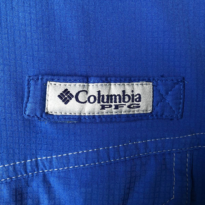 Columbia PFG OMNI-SHADE Hidden Button Down Short Sleeve Fishing Shirt, Men's Size S polyester blue type Vintage Second Hand
