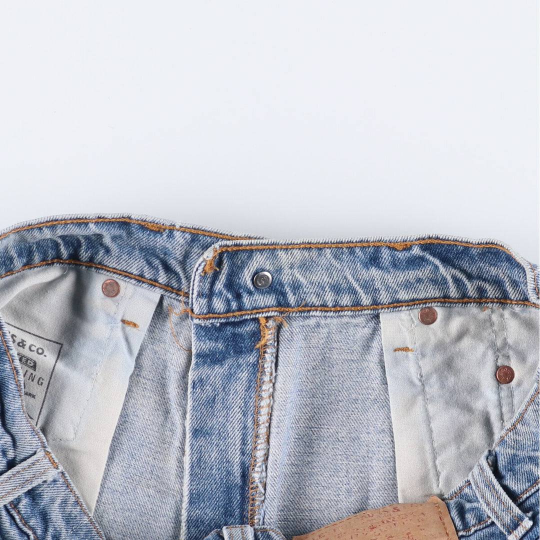 Vintage Levi's tapered denim pants, men's size W34. unclear blue type Vintage Second Hand