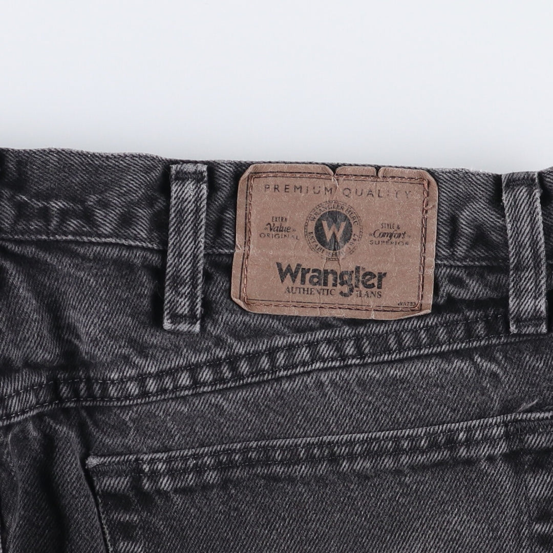 Wrangler Relaxed Fit Black Denim Shorts, Men's Size 35 cotton black type Vintage Second Hand