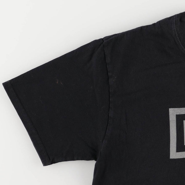 Gildan Soft Style Nine Inch Nails Band T-Shirt, Men's Size Medium cotton black type Vintage Second Hand