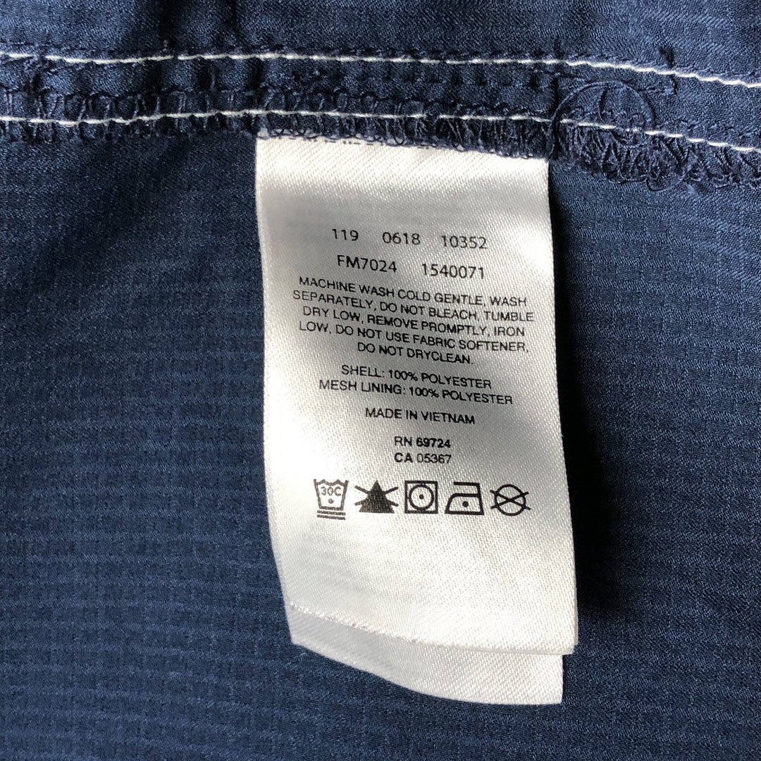 Columbia OMNI-SHADE Omni-Shade Button-Down Short Sleeve Fishing Shirt, Men's Size L polyester navy blue type Vintage Second Hand
