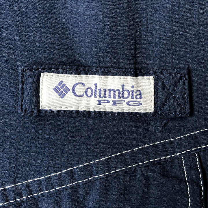 Columbia OMNI-SHADE Omni-Shade Button-Down Short Sleeve Fishing Shirt, Men's Size L polyester navy blue type Vintage Second Hand