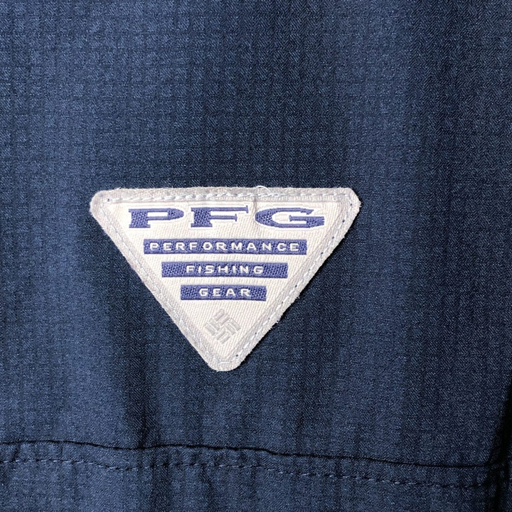 Columbia OMNI-SHADE Omni-Shade Button-Down Short Sleeve Fishing Shirt, Men's Size L polyester navy blue type Vintage Second Hand